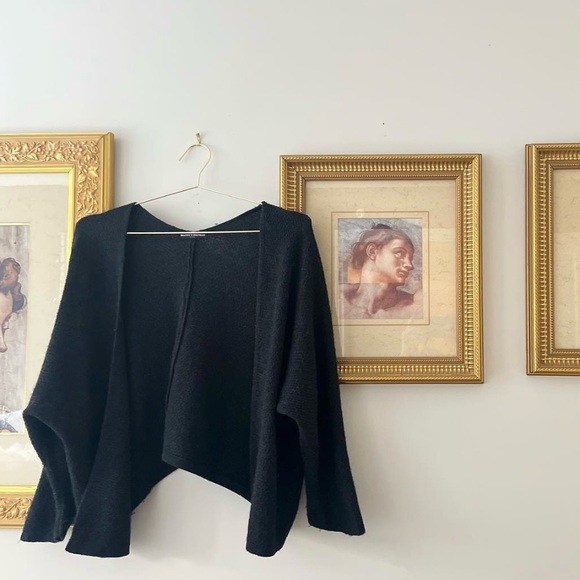 Brandy Melville Cardigan 🩶 - Picture 3 of 4